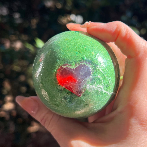 Merry Mischief Bath Bomb
