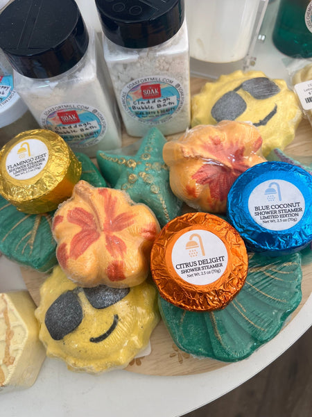 Hibiscus Glow Bath Bomb