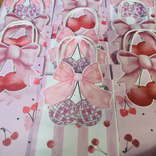 Load image into Gallery viewer, Pamper Kit Gift Set
