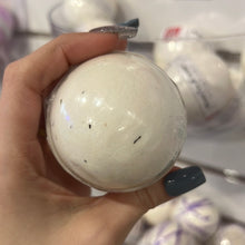 Load image into Gallery viewer, White Tea &amp; Ginger Bath Bomb
